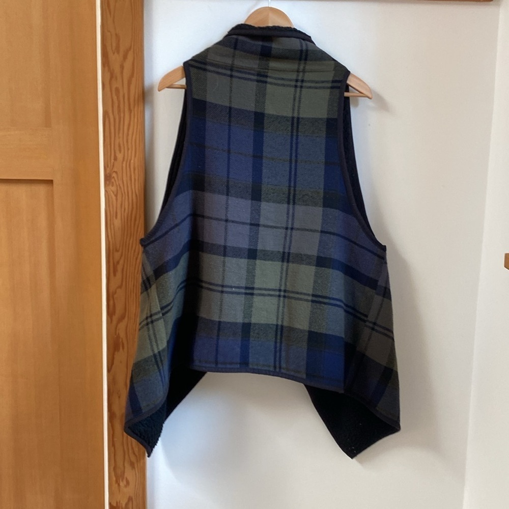 🤍 Reversible Teddy Fleece/Flannel Cardi - Picture 2 of 6